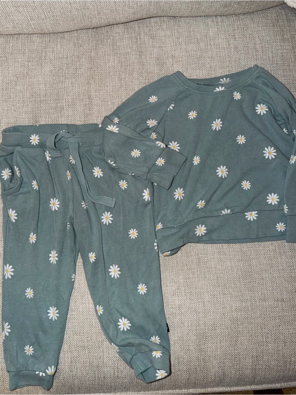 Kyte Baby Daisy Jogger Set